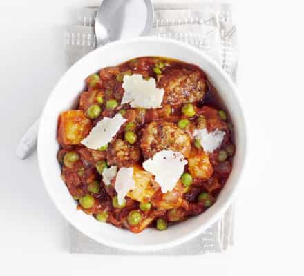 Family food to make in advance: comforting meatball stew
