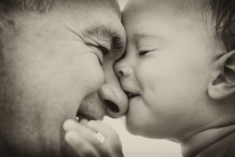Babies with sad Dads could have behavioural issues as toddlers