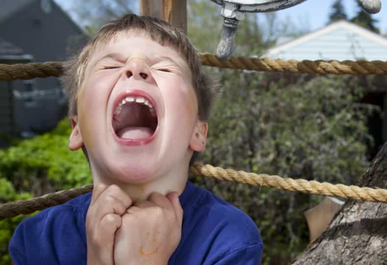 Everything you need to know about temper tantrums (including how to diffuse them)