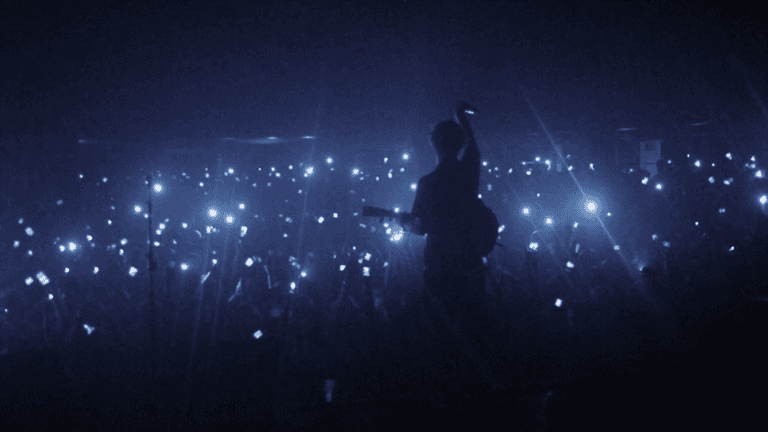 WATCH: A couple got engaged at an Ed Sheeran concert