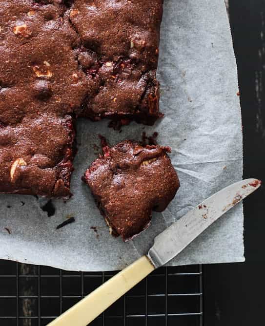 Christmas week baking sorted! Say hello to the Ferrero Rocher brownie