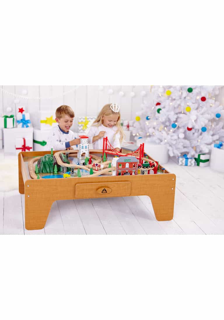 Quiet play time: 9 of our favourite noise-free toys