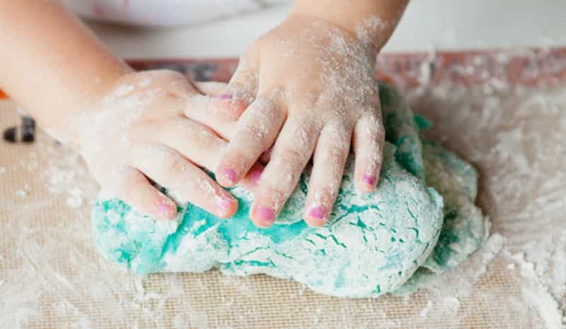 Mum shares great hack for making play dough in your slow cooker
