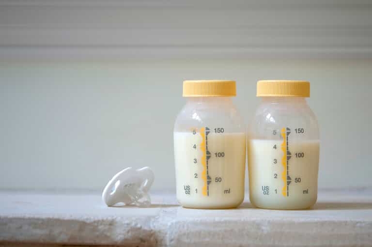 Mother posts video showing what breast milk looks like under a microscope