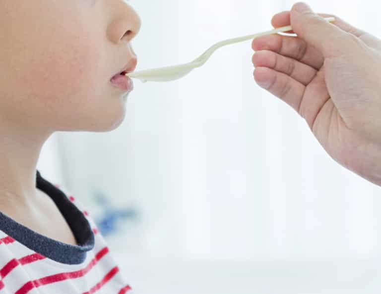 Experts warn parents against giving children medicine for mild fevers Experts warn parents against giving children medicine for mild fevers