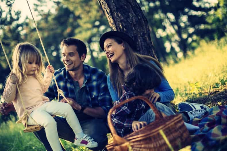 ‘I Want Mammy To Do It’ – Why Kids Favour One Parent Over Another