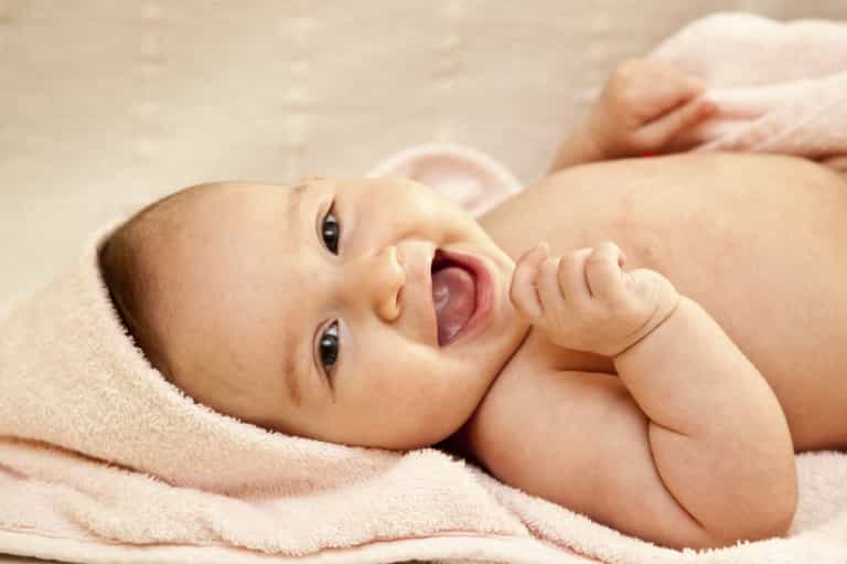 9 uses for coconut oil on your baby (and one for you) 9 uses for coconut oil on your baby (and one for you)