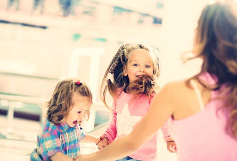 Three totally fun free things to do with your small kids at home