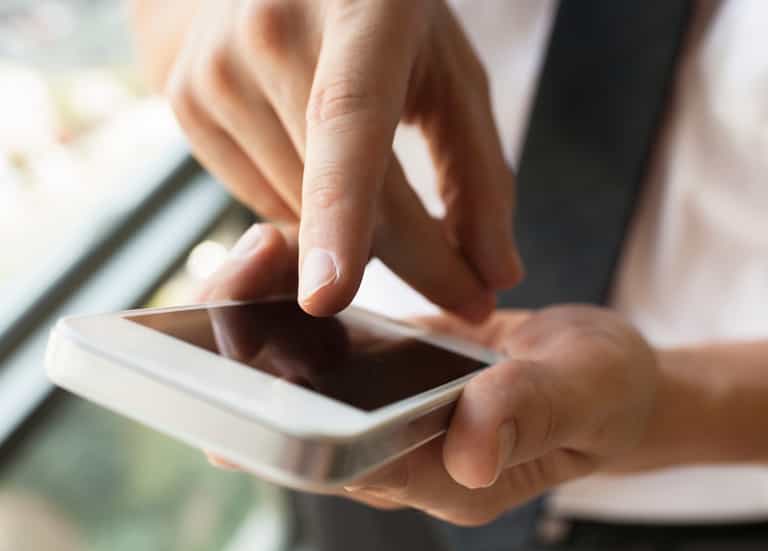 This App Helps Men to Track Their Partner’s Period (It Also Makes Us Angry)