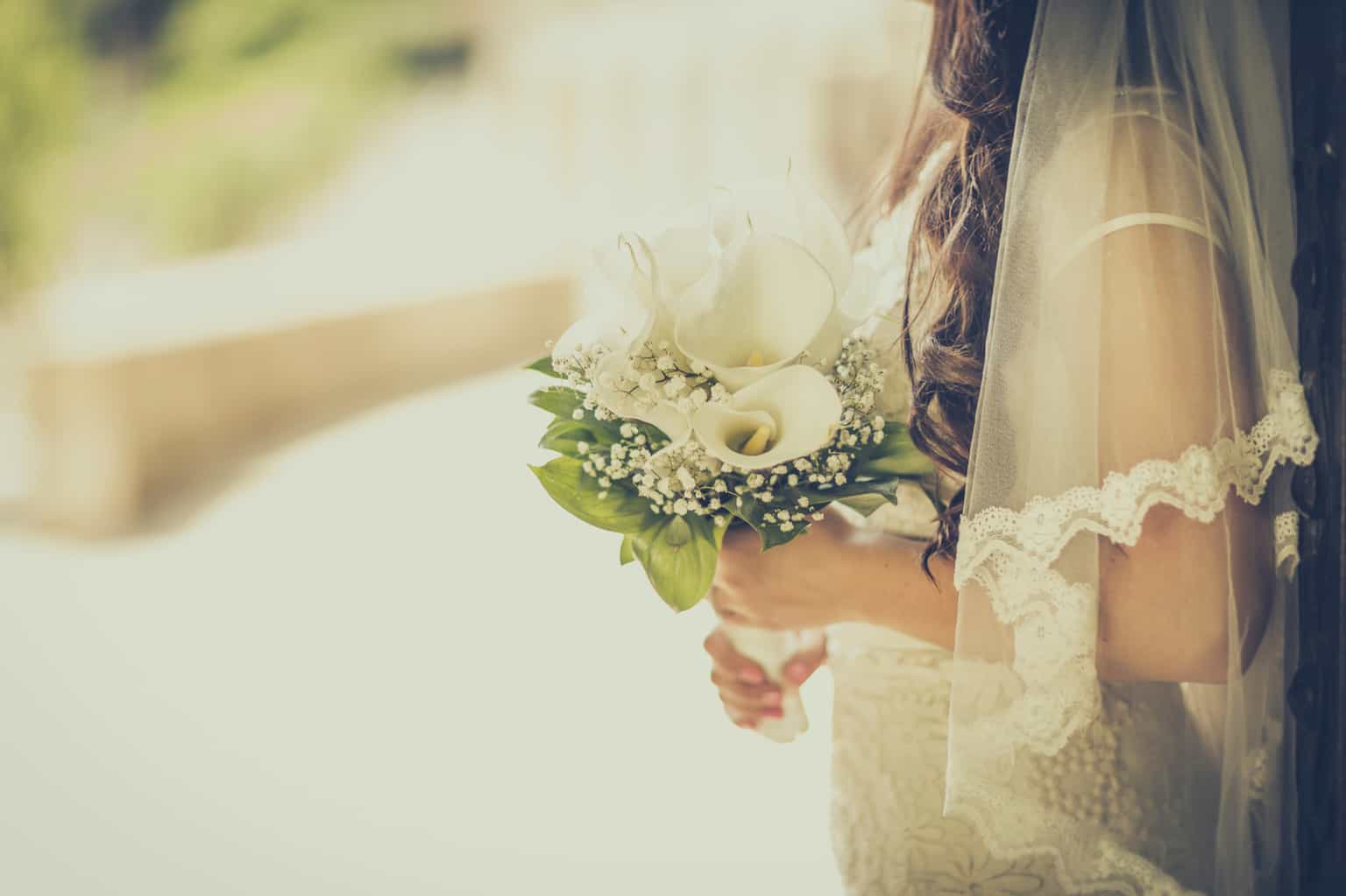 Woman donates wedding dress to make burial gowns for stillborn babies