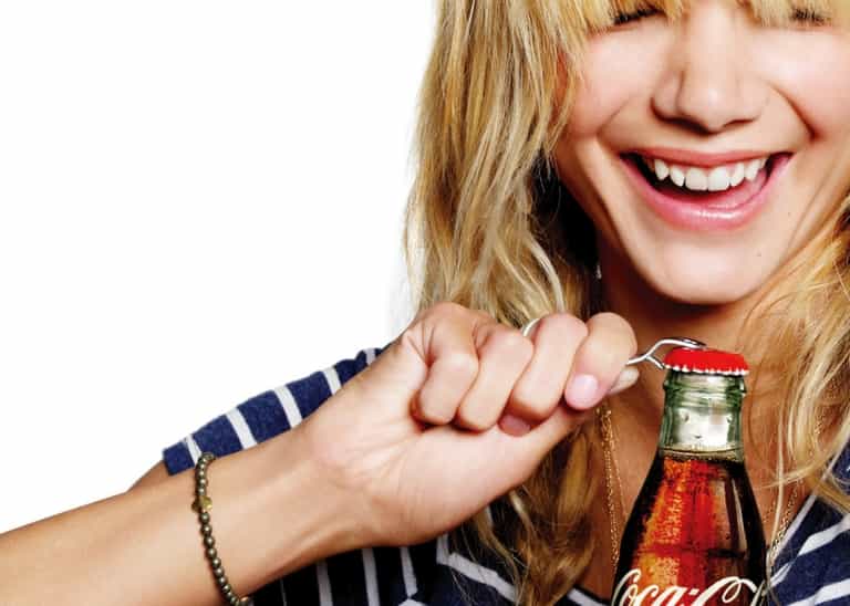 10 Things You Can Clean With Coca Cola (Instead Of Drinking It) 10 Things You Can Clean With Coca Cola (Instead Of Drinking It)