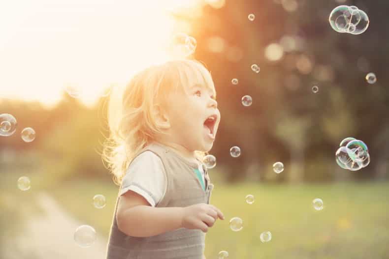 5 Need-To-Know Parent Hacks For Raising A Happy And Confident Child