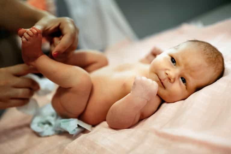 Baby’s first poop shows if mum drank alcohol when she was pregnant