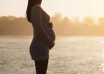Greek woman expecting twins after menopause “reversed”
