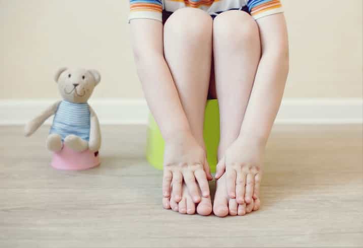 Toilet-training toddler boys and girls: the same… but also very different