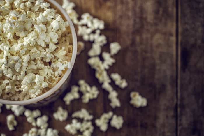3 creative (and DELICIOUS) popcorn recipes to make your Saturday night complete