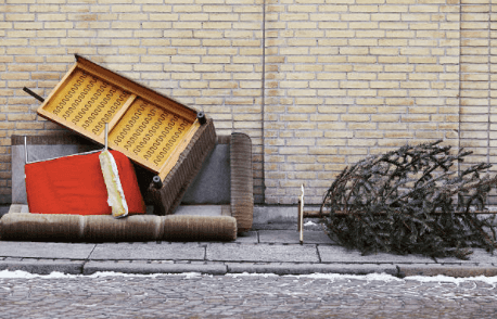 Child’s reaction to abandoned Christmas tree will make you weep