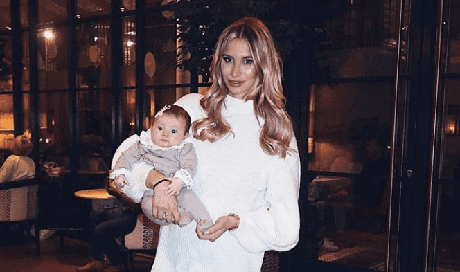 Ferne McCann and Dealz have teamed up for a new beauty line