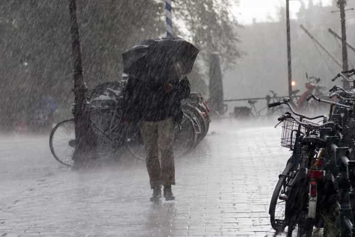 The latest weather forecast sees snow ceasing but ‘flooding due’
