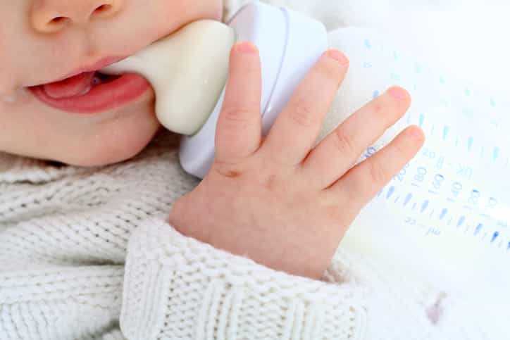 Mum feeds baby son with breast milk donated by Facebook users