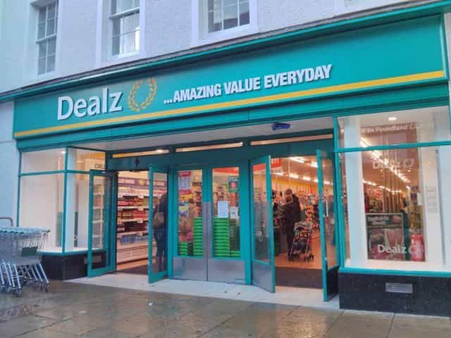 Dealz has a whole new summer collection starting at only €2.50