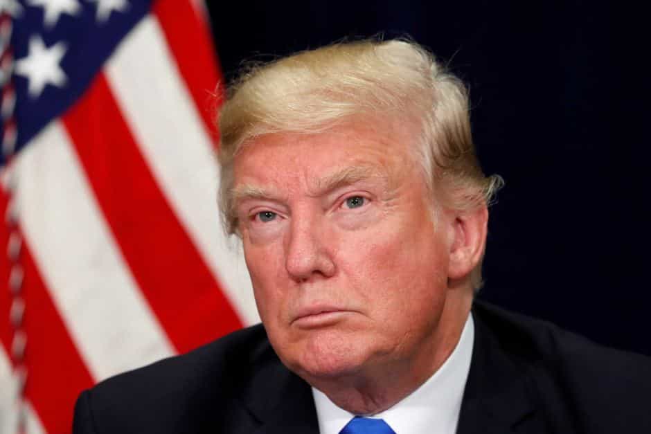 Donald Trump to end policy separating children from their parents