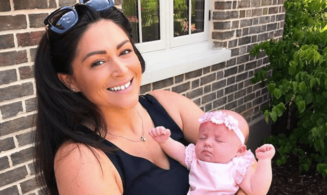 Casey Batchelor responds to trolls who attacked her postpartum body