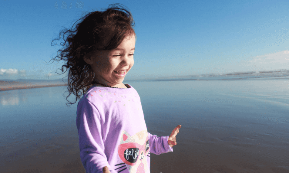 Mum’s warning as daughter steps on hot sand causing her skin to start ‘falling off’