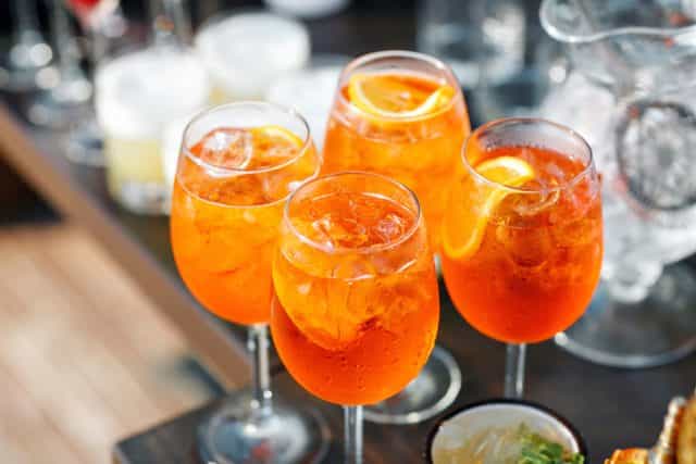 Here’s how to make the best Aperol Spritz ever (it’s so easy!)