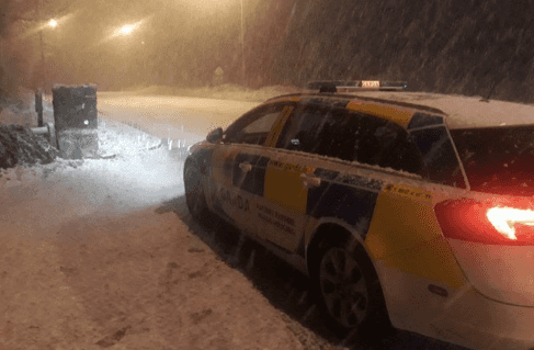 Gardaí share photo of snow storm near Cork urging people to drive safely