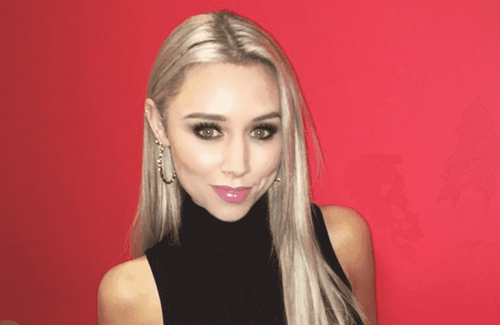 Una Healy changed her hair again but is unsure about the colour