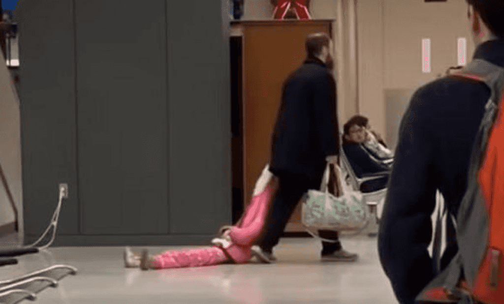 This dad dragging his child through an airport is the most relatable thing we’ve ever seen