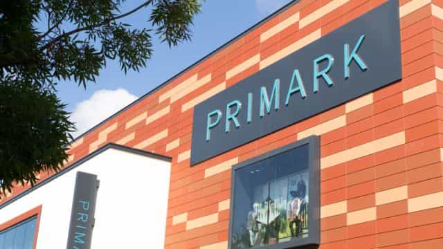 This divine €35 Penneys coat looks like a designer piece and it’s a must for Irish weather
