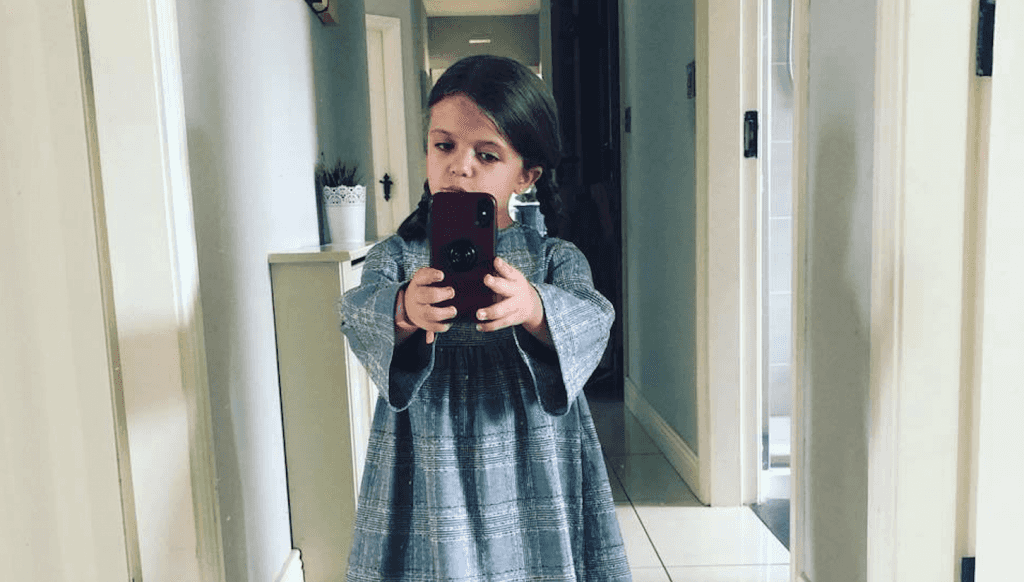 Cork girl, 9, with dwarfism undergoes limb-lengthening surgery