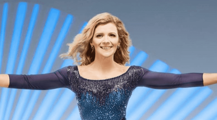 Corrie’s Jane Danson removed from ice unconscious on stretcher ahead of tonight’s performance