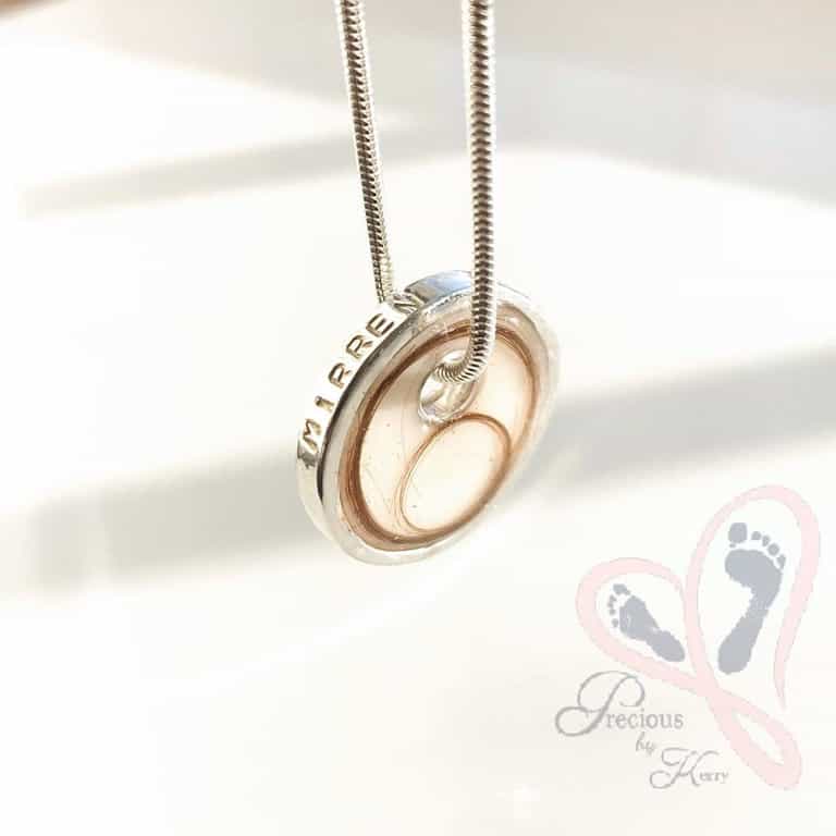 This small business will incorporate your baby’s curls into beautiful jewellery