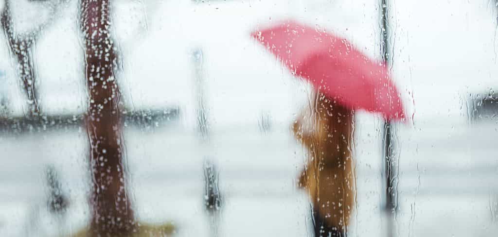 Localised flooding and strong winds expected this weekend as temperatures plunge