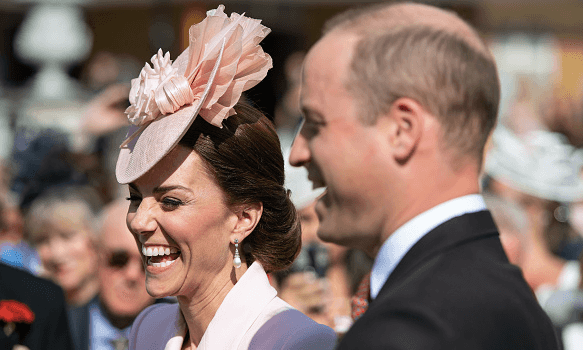 Kate Middleton and Prince William send photo of Prince Louis to royal fans