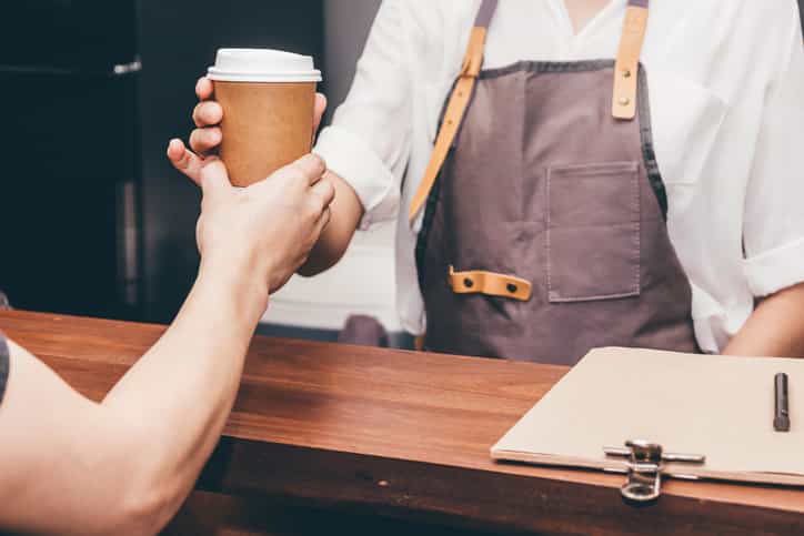 Barista causes a stir by trying to refuse a pregnant woman caffeine