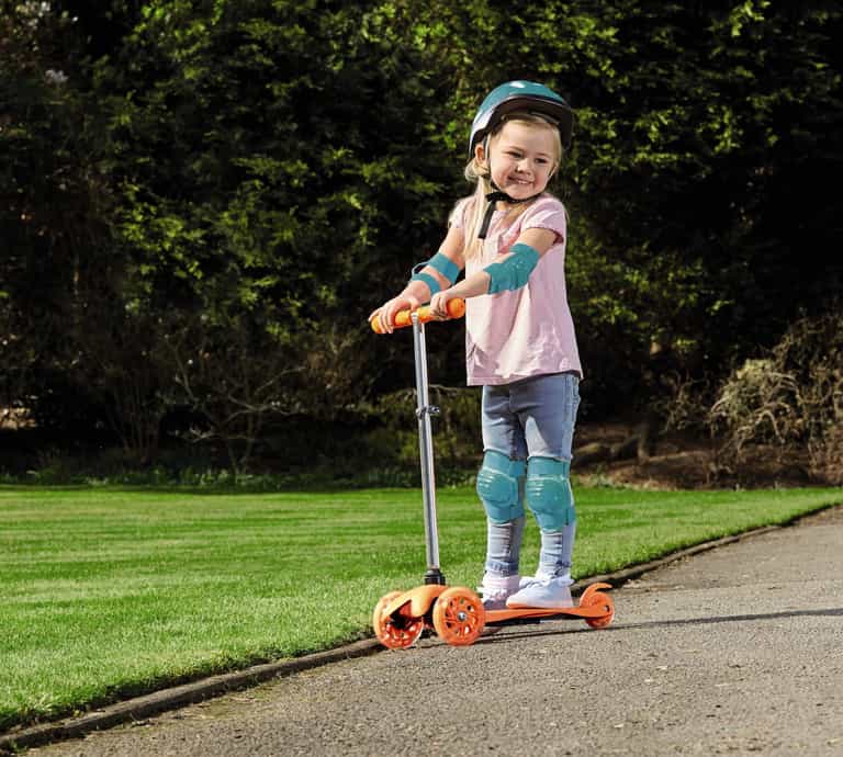 Aldi are releasing their own version of the Micro Scooter and we can’t wait