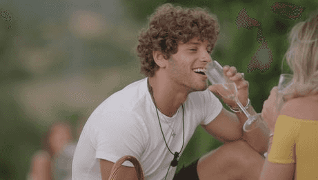 Reality TV encouraging young people to smoke and drink more, suggests study