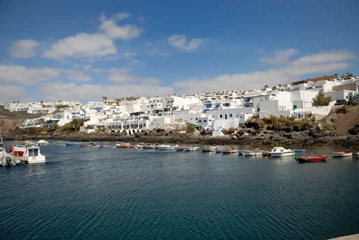 Update: A 15-year-old Irish boy has died after 15-foot fall in Lanzarote