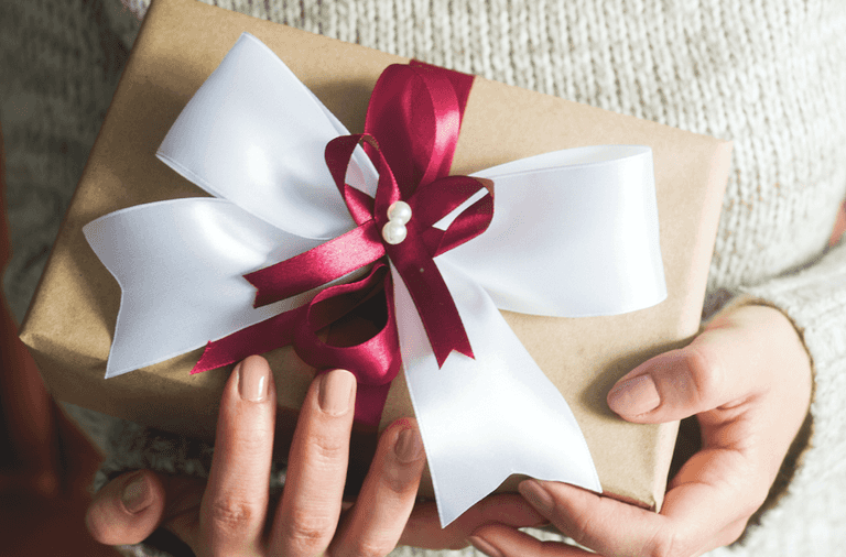 Know a new Irish mum living abroad? The New Mammy Box is the perfect gift