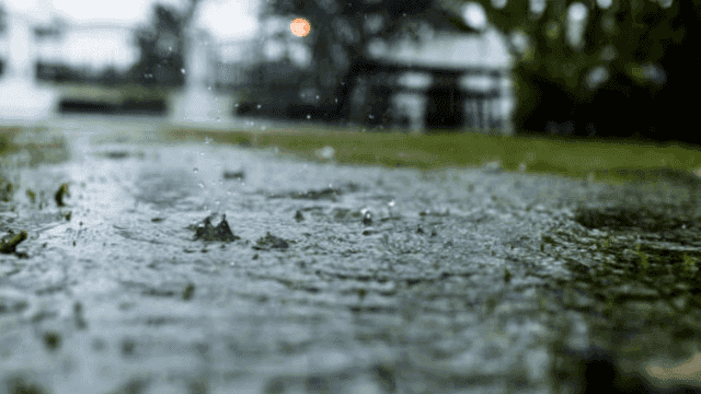 Met Eireann has issued a status yellow rainfall warning for parts of the country