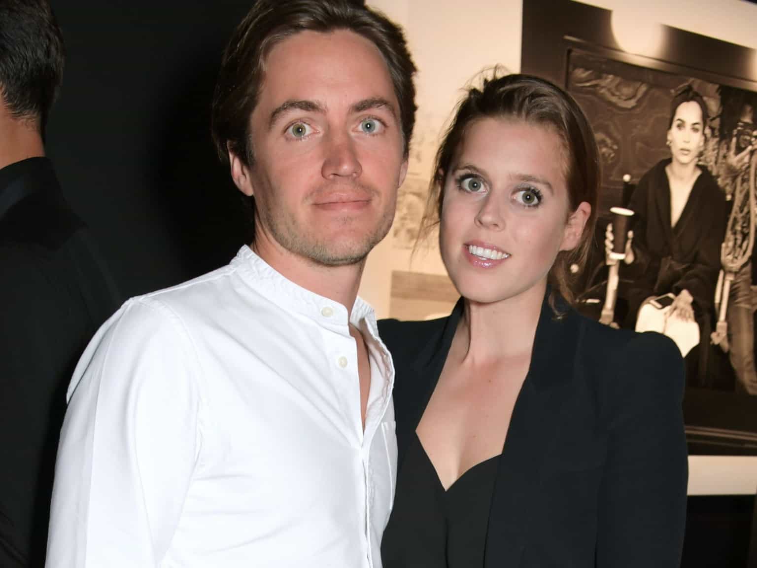 Princess Beatrice marries Edoardo Mapelli in secret ceremony