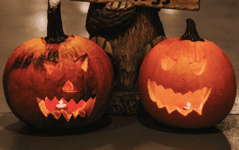 Midwives use pumpkins to demonstrate what 10 cm dilated looks like – and yikes