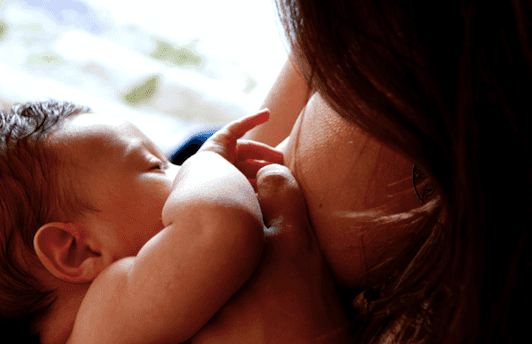 The power of touch: Skin-to-skin benefits babies up to 20 YEARS later a study has found The power of touch: Skin-to-skin benefits babies up to 20 YEARS later a study has found