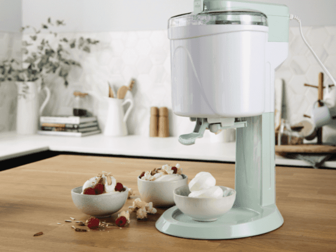 Ice cream makers and popcorn makers are coming to Aldi next month