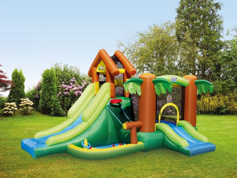 You can buy this incredible Outdoor Inflatable Play Centre at Aldi!