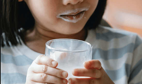 Avonmore’s strawberry-flavoured Super Milk with added vitamin D is perfect for lunchboxes
